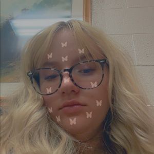 Meet your Posher, Kendra